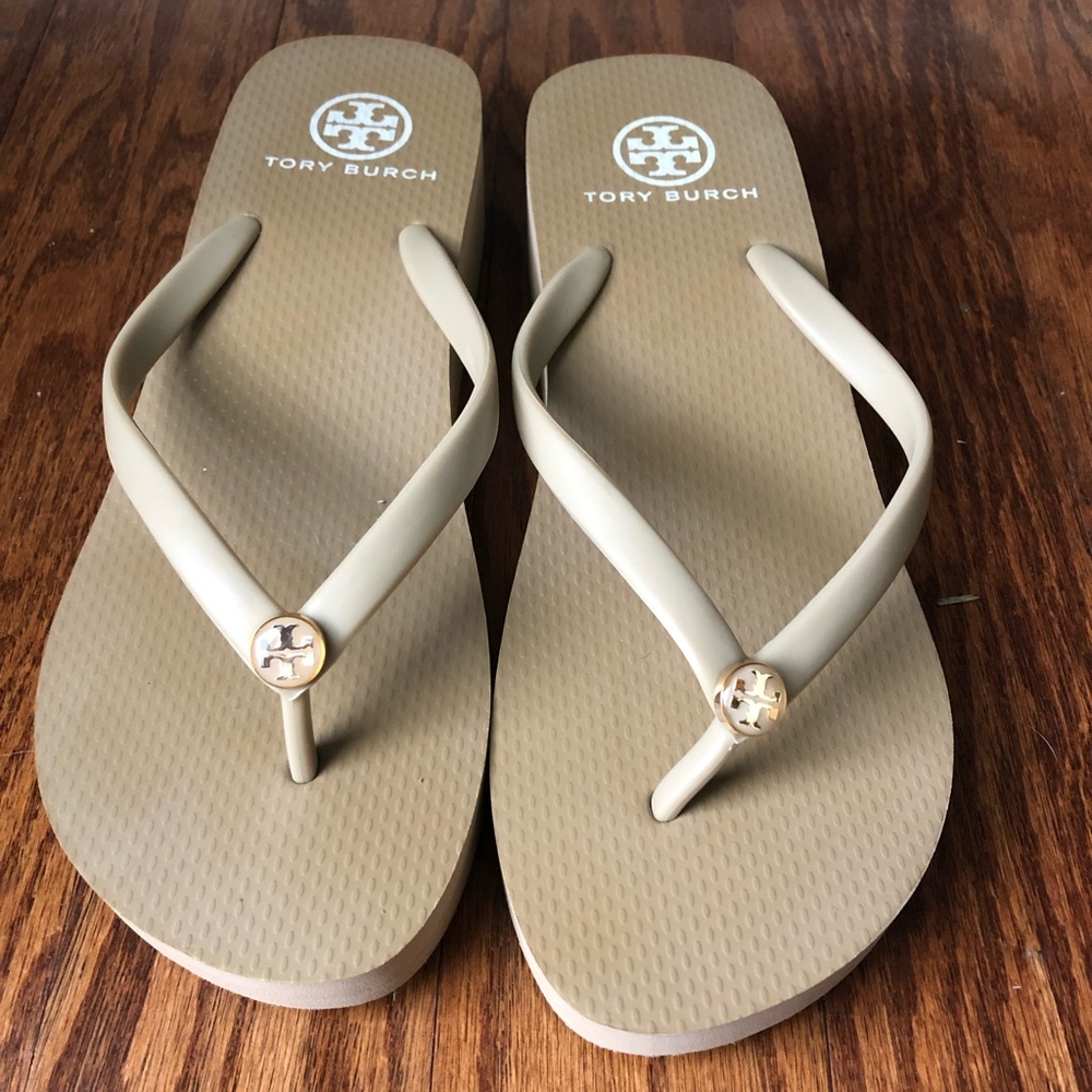 New Nude Tory Burch Wedge Flip Flop Sandal Size 8